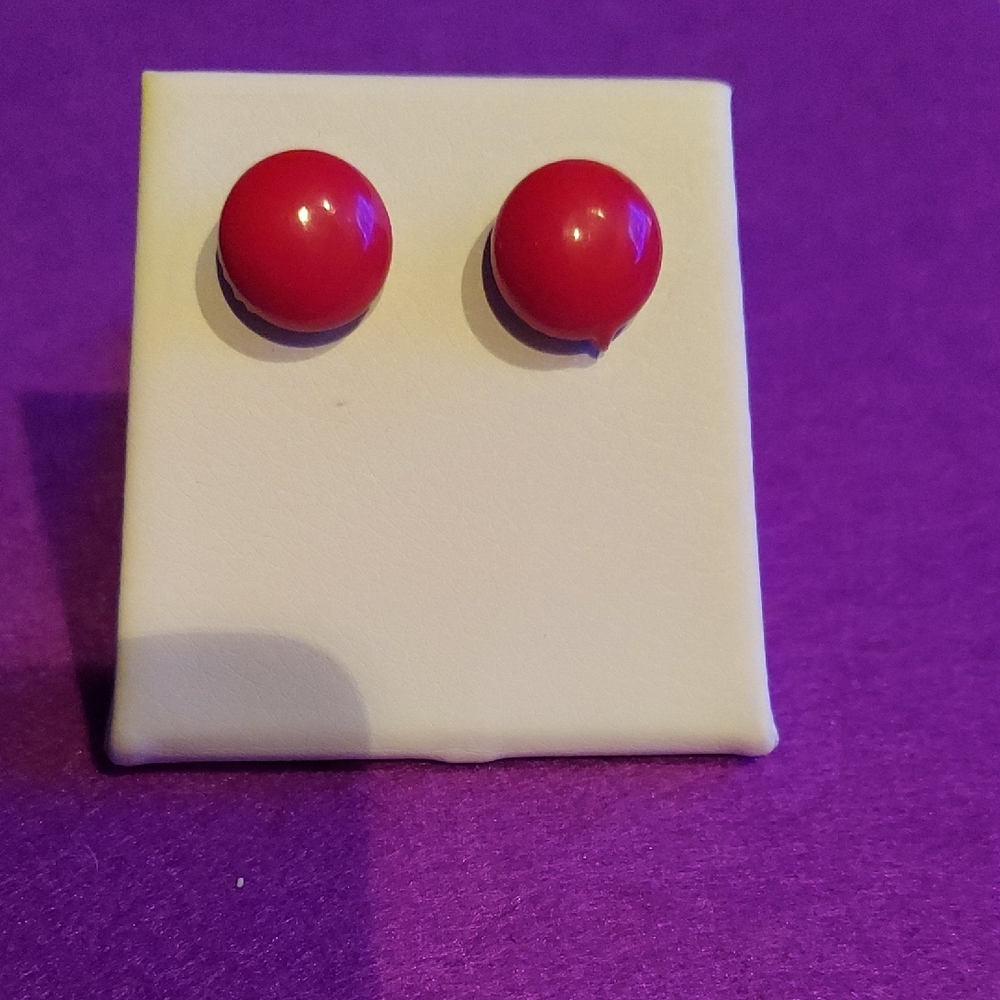 Elegant Red Stud Earrings